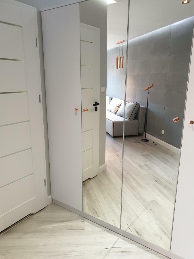 Apartament Miedziany 옐레니아구라 외부 사진